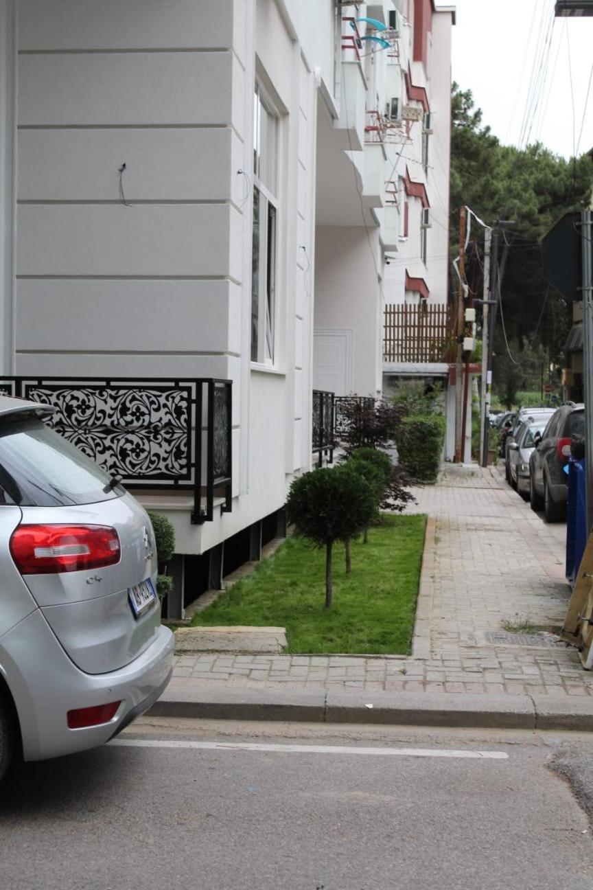 Jusra Apartment *
